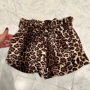 Oliveacous leopard paper bag waist SHORTS EUC size Medium